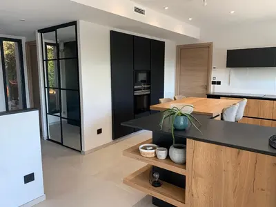Cuisine ou kitchenette dans l'établissement Villa Aréna à Labenne-Océan