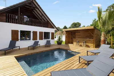 Piscine de l'établissement Maison L'Atipik - Welkeys ou située à proximité