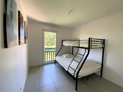 Un ou plusieurs lits dans un hébergement de l'établissement Bel Appartement Rénové, Terrasse, Parking Privé - FR-1-239-826