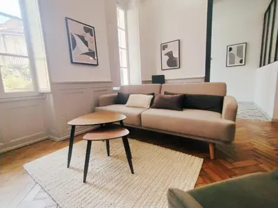 Coin salon dans l'établissement Okera