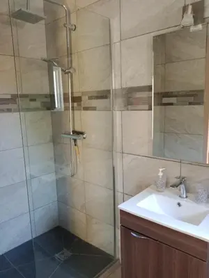 Salle de bains dans l'établissement 2 chambres d'hôtes au calme proche centre ville