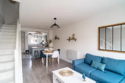 Coin salon dans l'établissement LES RENARDS - Charmante petite maison au port de la Teste