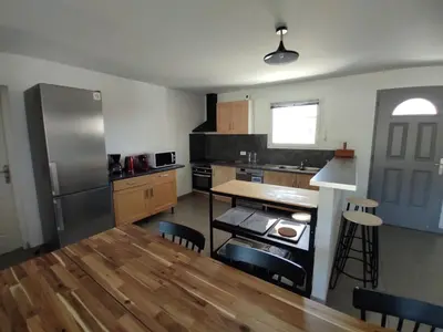 Cuisine ou kitchenette dans l'établissement 3*** Mimizan 800m plage sud - villa 8/10 pers