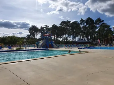 Piscine de l'établissement Smala ou située à proximité