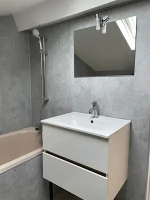 Salle de bains dans l'établissement Un cocon climatisé au bord du Lac d’Hossegor