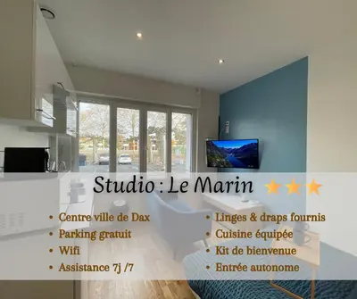 Télévision ou salle de divertissement dans l'établissement Le Marin, à 500m du centre ville