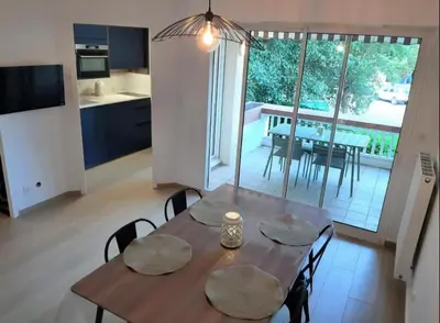 Cuisine ou kitchenette dans l'établissement Hossegor city