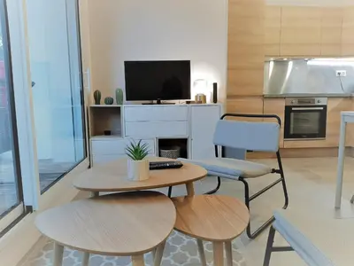 Plan de l'établissement Appartement moderne 3* avec balcon, proche du lac et plage, parking privatif, Wi-Fi inclus - FR-1-239-862