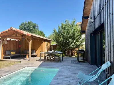 Piscine de l'établissement Holiday Home La Belle Testerine by Interhome ou située à proximité