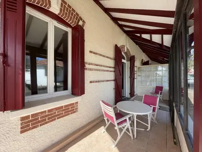 Balcon ou terrasse dans l'établissement T4 6 pers à 200m de la plage avec WIFI et animaux - FR-1-379-158