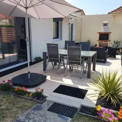 Maison calme à 50 m de la plage