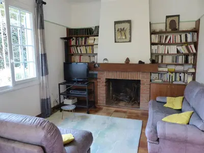 Coin salon dans l'établissement Villa LA TEIGNOUSE entre lac et océan terrasse et jardinet pour 6 personnes