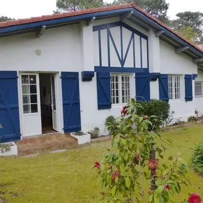 Villa LA TEIGNOUSE entre lac et océan terrasse et jardinet pour 6 personnes