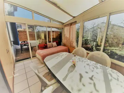 Coin salon dans l'établissement Appartement cosy 4 pers, proche plage et commerces, Capbreton - FR-1-239-887