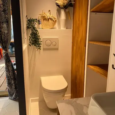Salle de bains dans l'établissement Malira