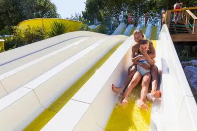Clients de l'établissement Camping Officiel Siblu La Plage