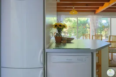 Cuisine ou kitchenette dans l'établissement Biscarrosse duplex 4 pers à 200 m du Lac de Navarrosse