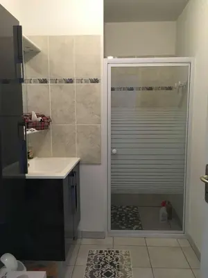 Salle de bains dans l'établissement Sanguinet Jolie maison mitoyenne pour 6 pers