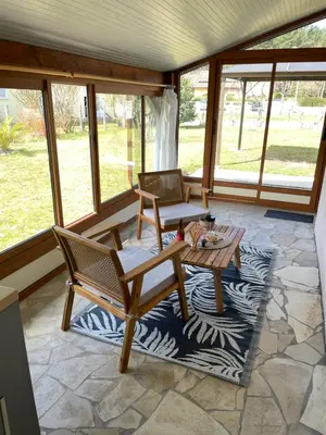 Coin salon dans l'établissement Aux bonheurs Landais