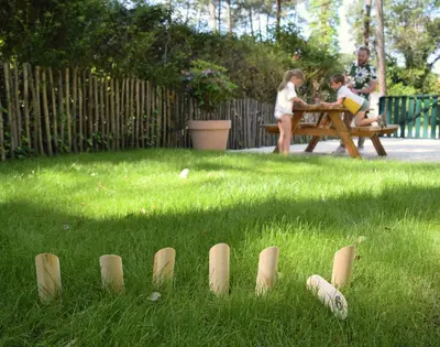 Jardin de l'établissement Julia Blue, Villa Hostal Naou Hossegor - sauna - salle de sport - wifi - netflix