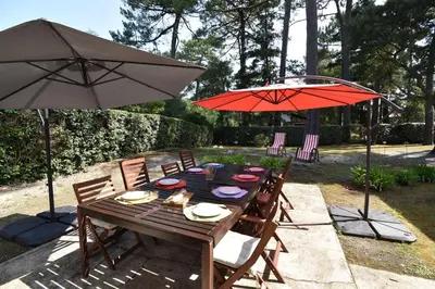 Jardin de l'établissement Ourika - Hossegor belle villa située proche du lac marin du centre ville et du stade