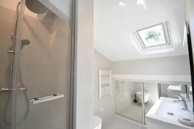 Salle de bains dans l'établissement Cote d'argent - Hossegor en bordure du lac et à côté du joli parc