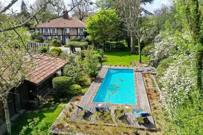 Piscine de l'établissement Quizas Maison d'hôtes ou située à proximité
