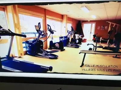 Salle ou équipements de sports de l'établissement Village Vacances aux Villages sous les Pins