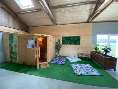 Un ou plusieurs lits dans un hébergement de l'établissement Location vacances maison avec piscine sauna spa proche plages