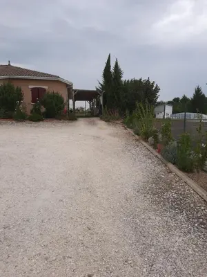 Plan de l'établissement Ravissant T2, Cl 3 étoiles, 3 pers et 1 enf , 3 lits, parking et patio