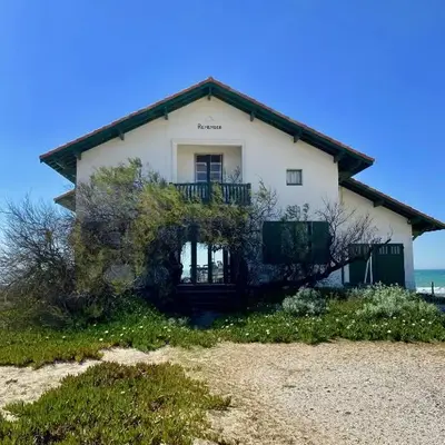 Chaleureuse villa sur la dune
