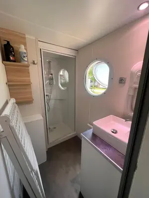 Un ou plusieurs lits dans un hébergement de l'établissement Mobil Home du Lac - Camping 4 Étoiles