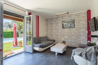 Piscine de l'établissement Maison Urt - Charmante maison avec piscine ou située à proximité